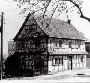 Haus Nr. 17: "Schmiede vorm Dorfe" Erbaut: 1749